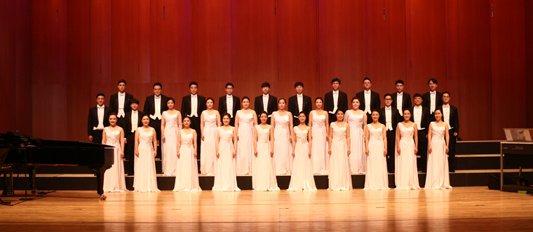 공연장 무대 및 객석 전경사진